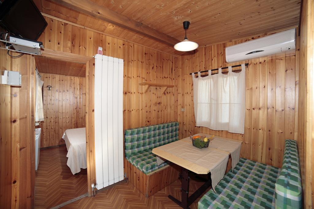 Il Frantoio Camping سان بارتولومِيو آل ما الغرفة الصورة
