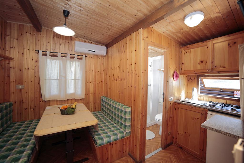 Il Frantoio Camping سان بارتولومِيو آل ما الغرفة الصورة